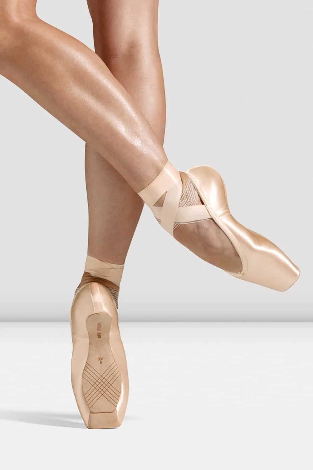 ETU Satin Toe Pointe Shoe