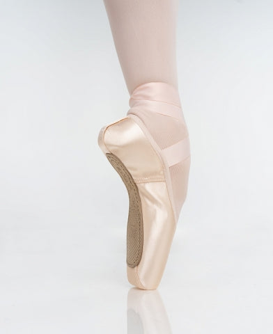 Wearproof Model U-cut Point Shoe