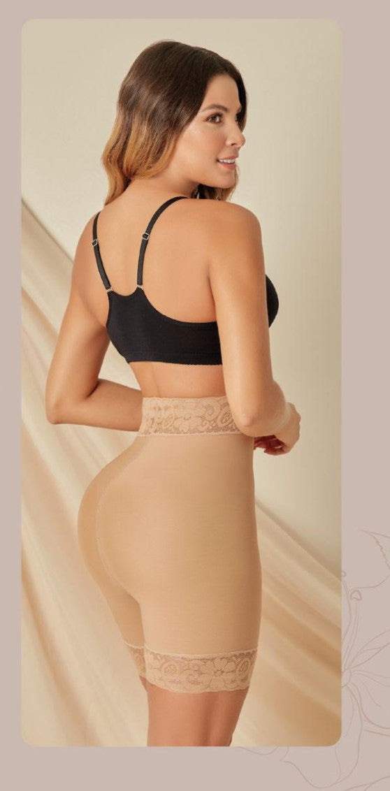 Levantacola Short