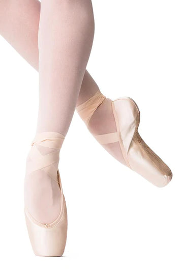 Alegria Pointe Shoe