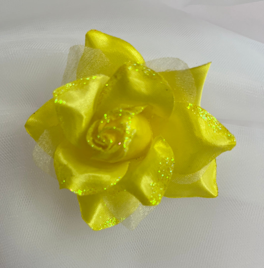 Mini flower hair clip