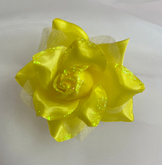 Mini flower hair clip