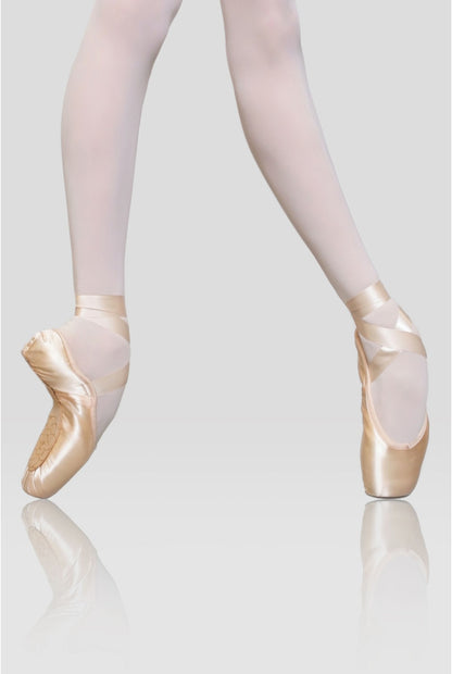 Arial Pointe Shoe
