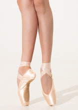 Load image into Gallery viewer, Maya I Pointe Shoe
