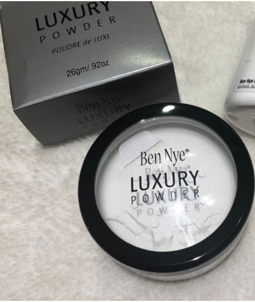 Colorless Luxury Powder – Teatrocentro PR