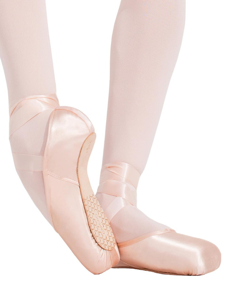 Ava Pointe Shoe